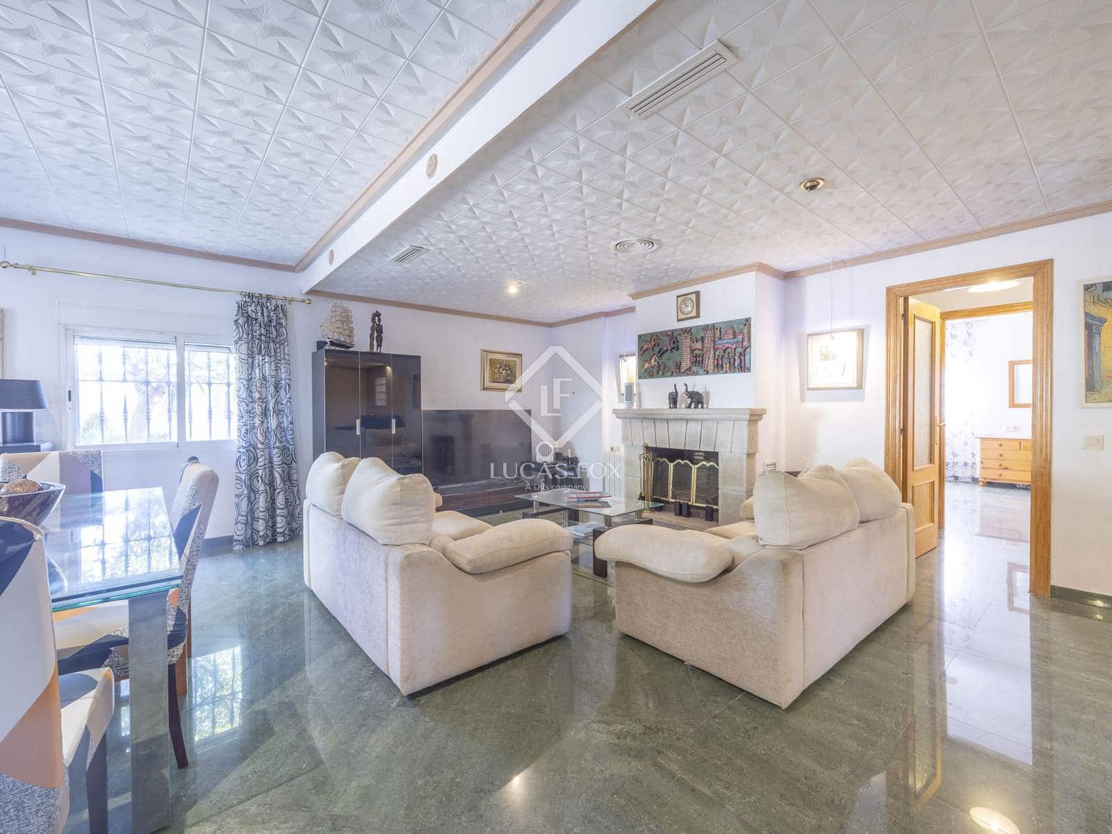 7 soveværelse Villa til salg i La Pobla de Vallbona med swimmingpool garage - € 795.000 (Ref: 9126194)