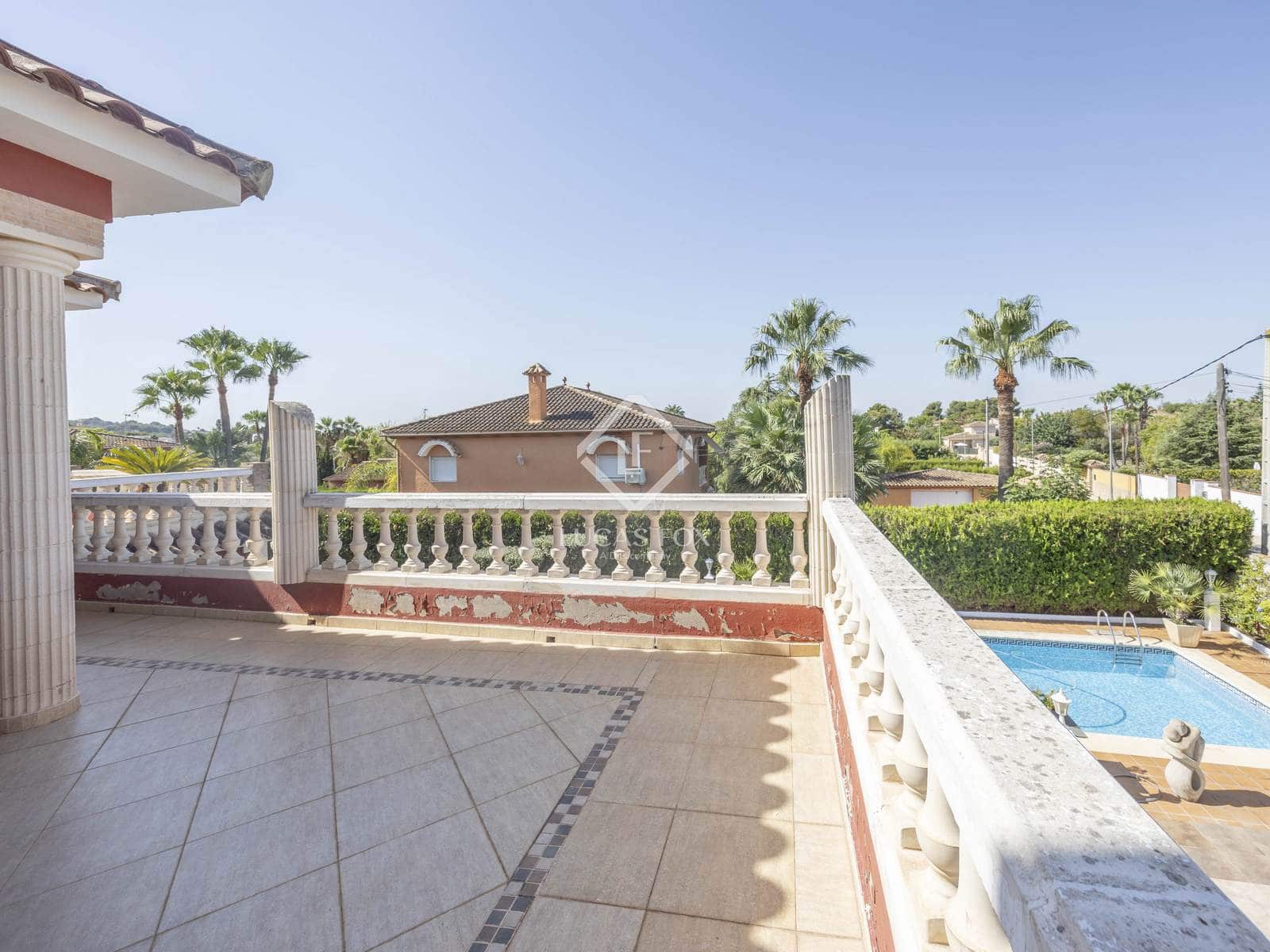 7 soveværelse Villa til salg i La Pobla de Vallbona med swimmingpool garage - € 795.000 (Ref: 9126194)