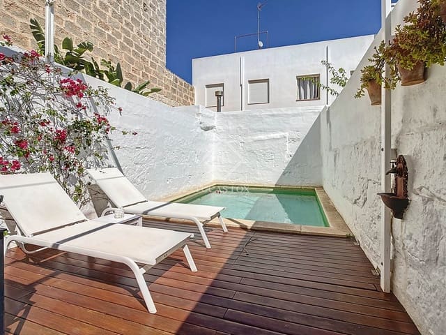 4 soverom Villa til salgs i Ciutadella de Menorca med svømmebasseng - € 1 200 000 (Ref: 9126306)