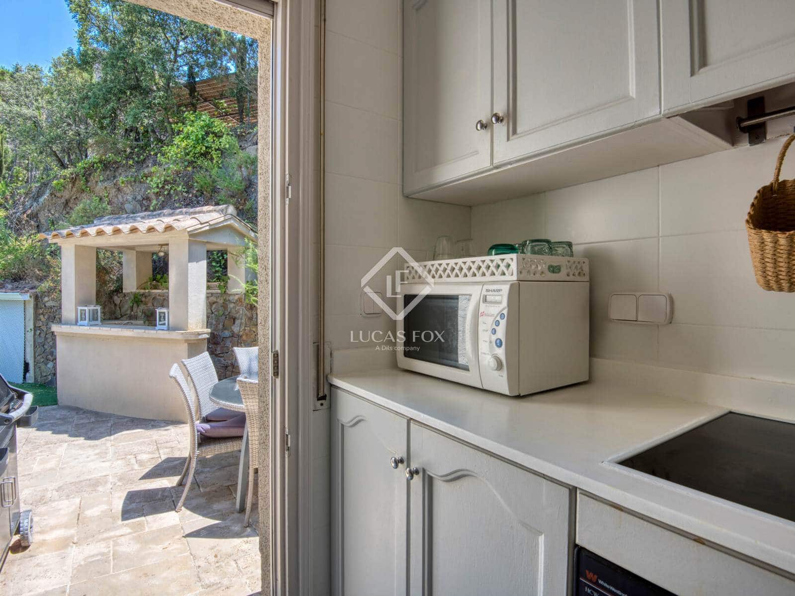 3 makuuhuone Huvila myytävänä paikassa Calonge i Sant Antoni mukana uima-altaan - 670 000 € (Ref: 9126308)