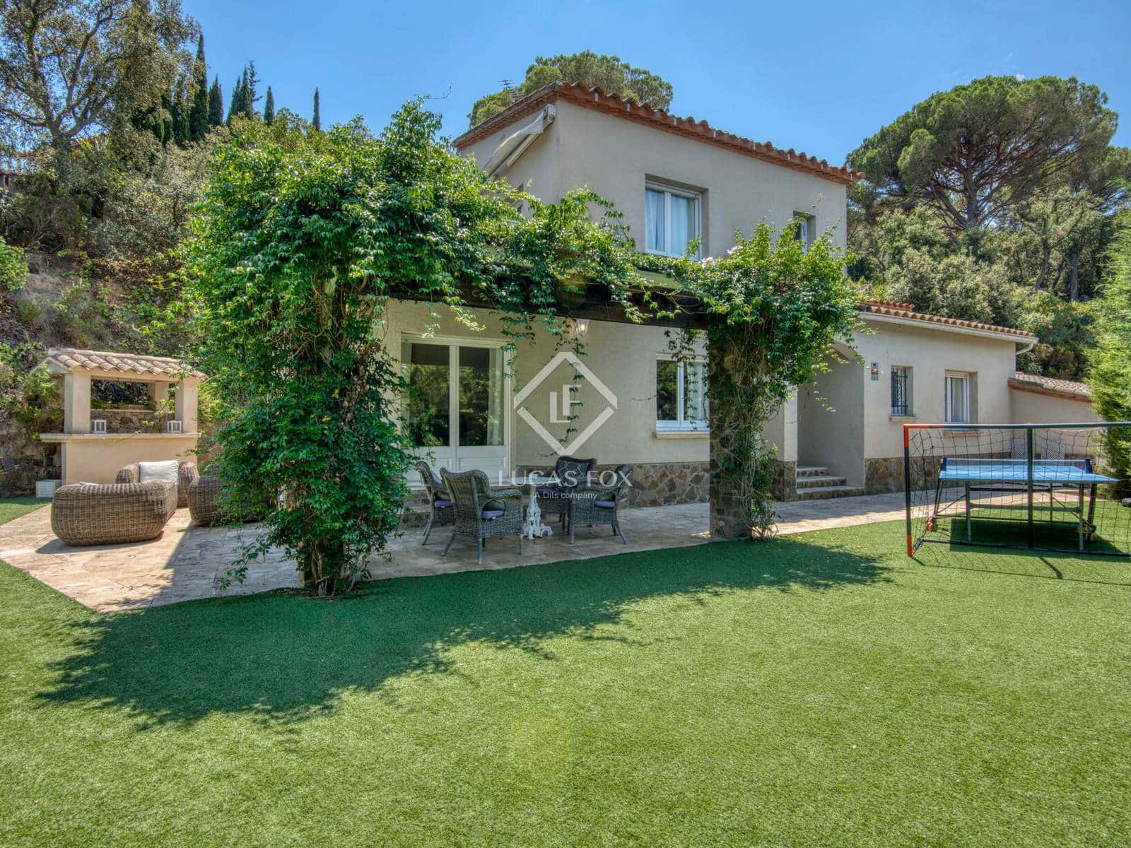 3 makuuhuone Huvila myytävänä paikassa Calonge i Sant Antoni mukana uima-altaan - 670 000 € (Ref: 9126308)