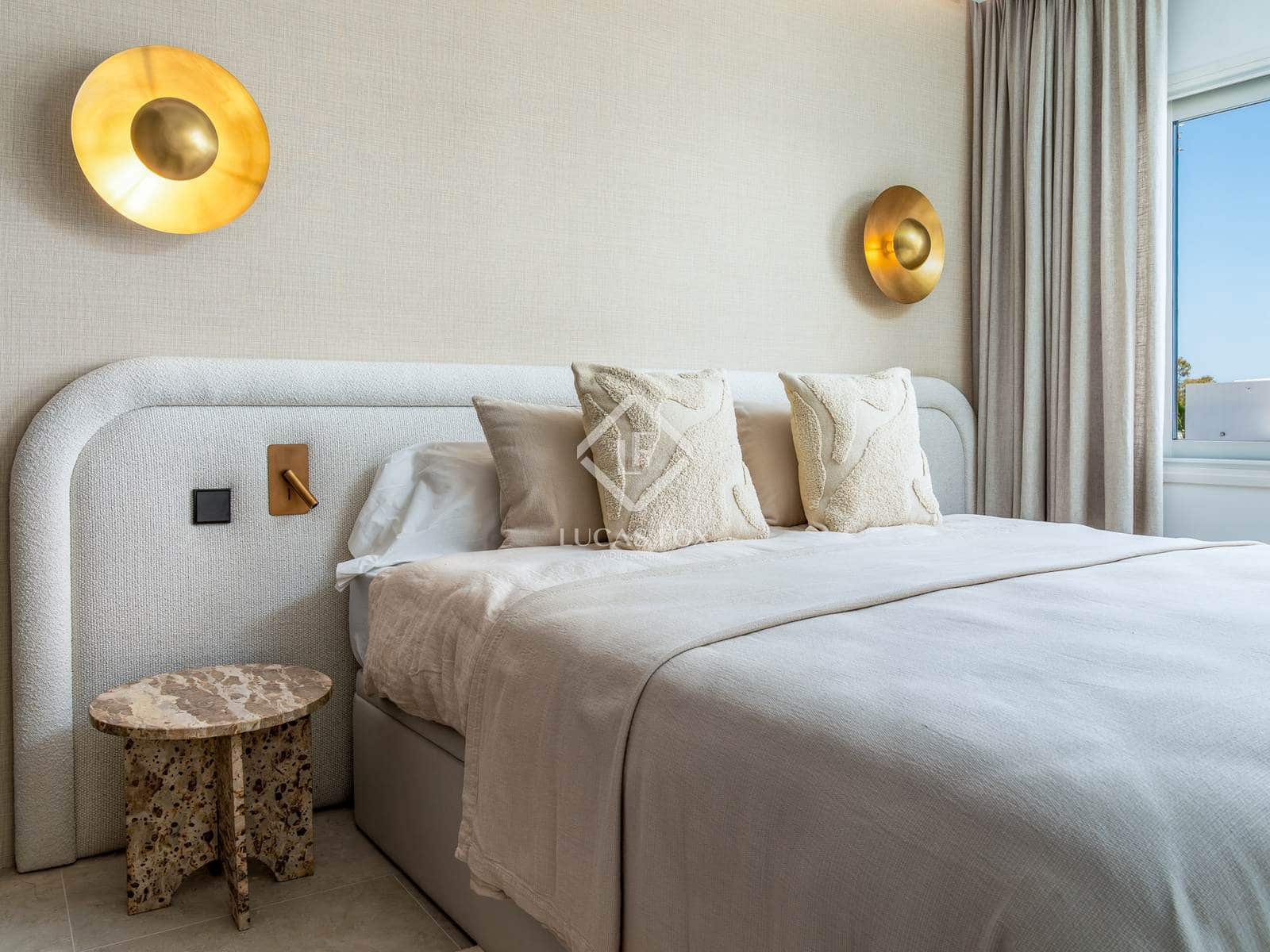 2 Zimmer Apartment zu verkaufen in Marbella mit Pool Garage - 1.120.000 € (Ref: 9127001)