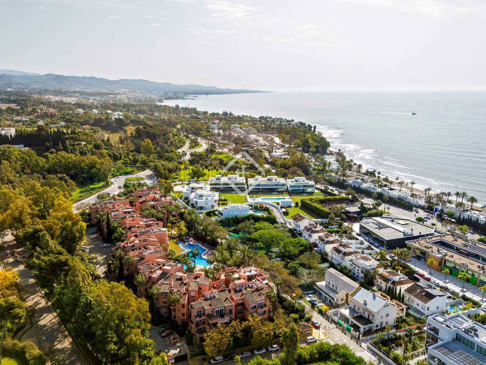 2 Zimmer Apartment zu verkaufen in Marbella mit Pool Garage - 1.120.000 € (Ref: 9127001)