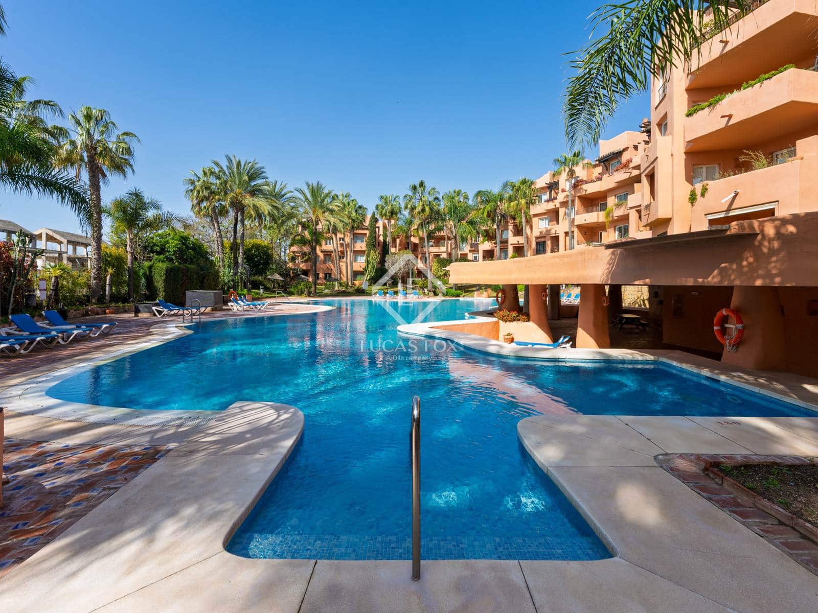 2 Zimmer Apartment zu verkaufen in Marbella mit Pool Garage - 1.120.000 € (Ref: 9127001)