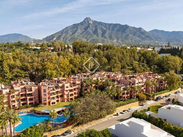2 Zimmer Apartment zu verkaufen in Marbella mit Pool Garage - 1.120.000 € (Ref: 9127001)