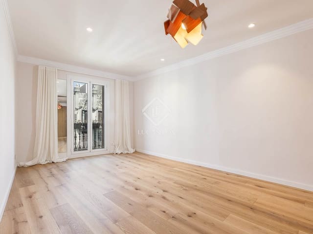 2 soverom Leilighet til salgs i Barcelona by - € 775 000 (Ref: 9127215)