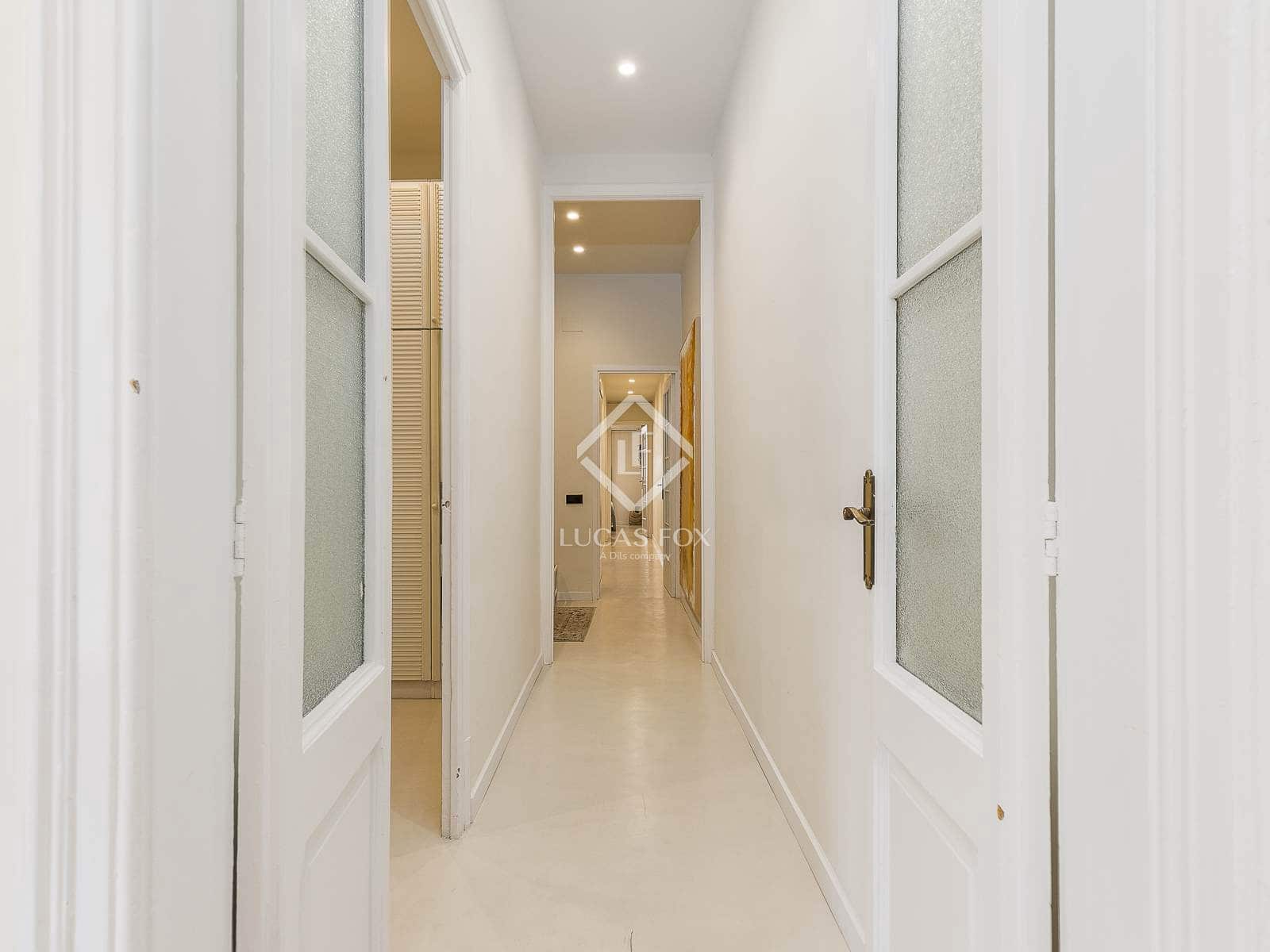 2 soveværelse Lejlighed til salg i Barcelona by - € 550.000 (Ref: 9127216)