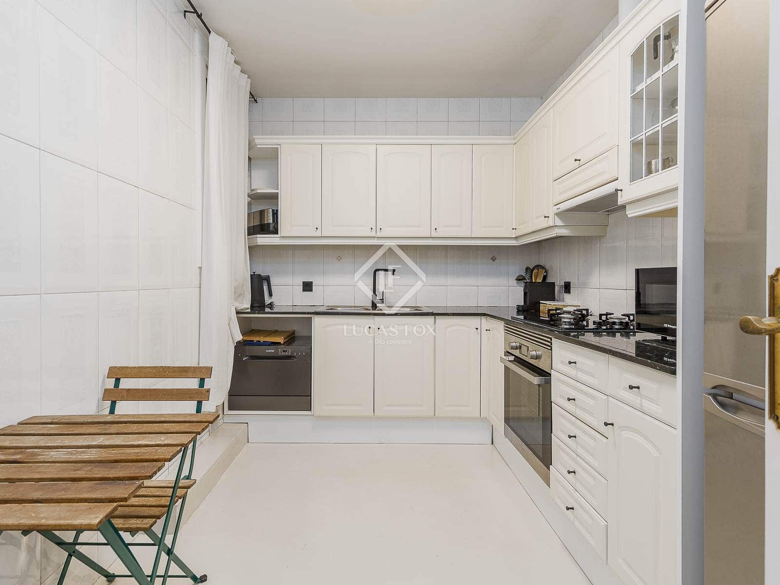 2 soveværelse Lejlighed til salg i Barcelona by - € 550.000 (Ref: 9127216)