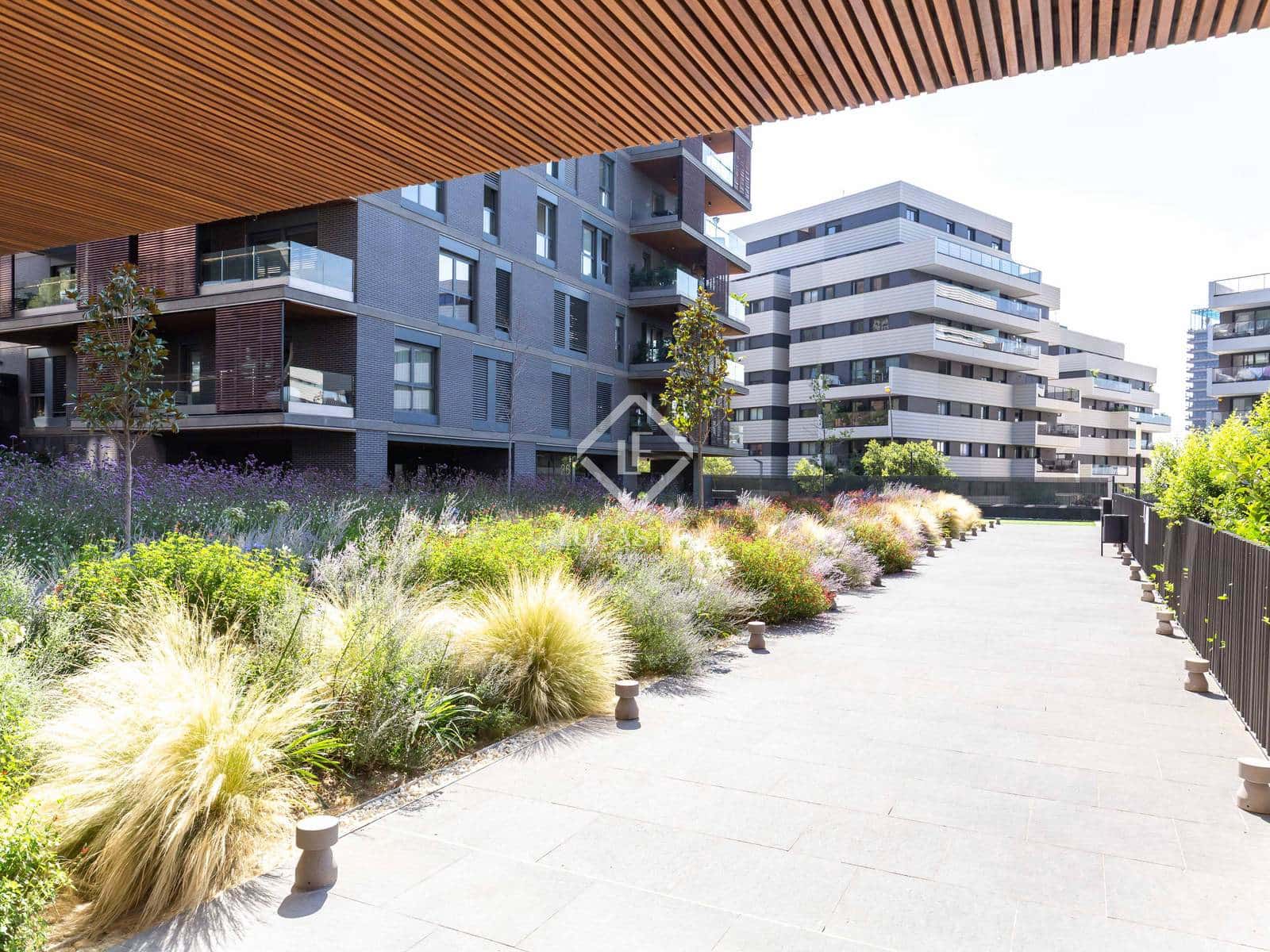 1 soveværelse Lejlighed til salg i Esplugues de Llobregat med swimmingpool garage - € 614.000 (Ref: 9127783)