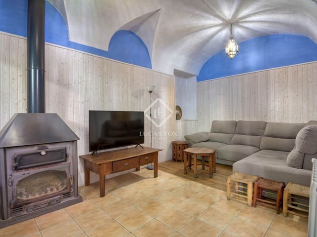 11 soveværelse Villa til salg i Sant Feliu de Guíxols - € 750.000 (Ref: 9128830)