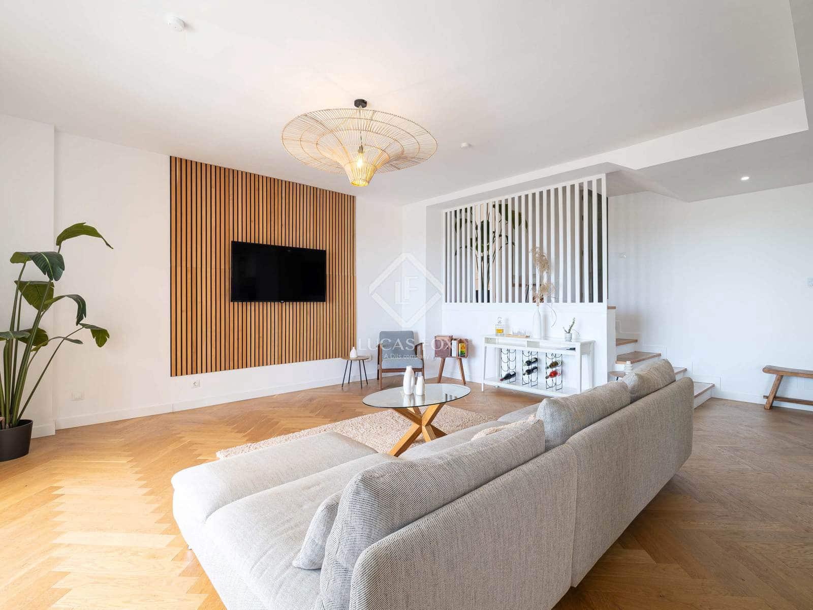 3 sypialnia Penthouse na sprzedaż w Nueva Andalucia z basenem garażem - 1 145 000 € (Ref: 9129016)