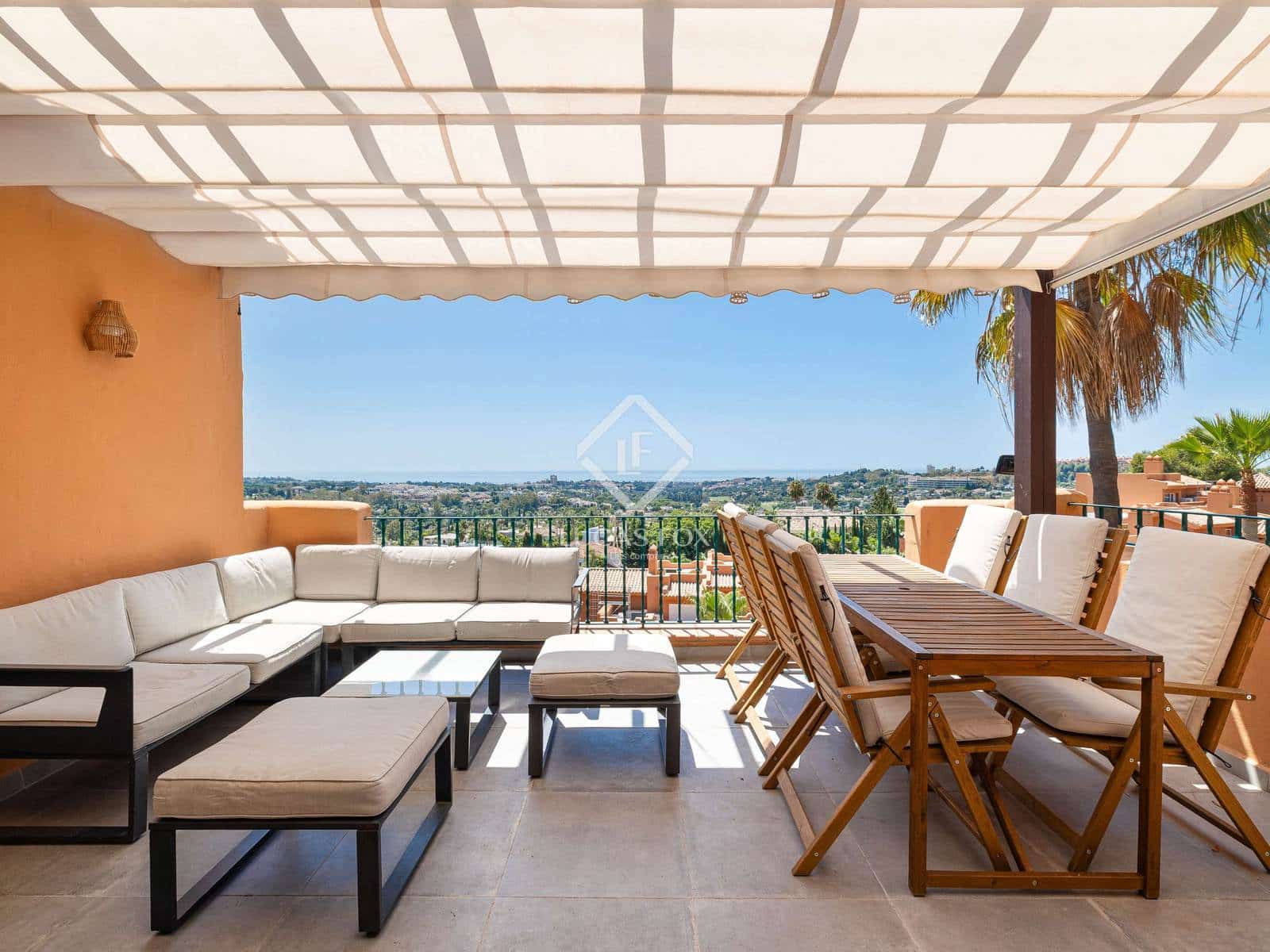 3 sypialnia Penthouse na sprzedaż w Nueva Andalucia z basenem garażem - 1 145 000 € (Ref: 9129016)