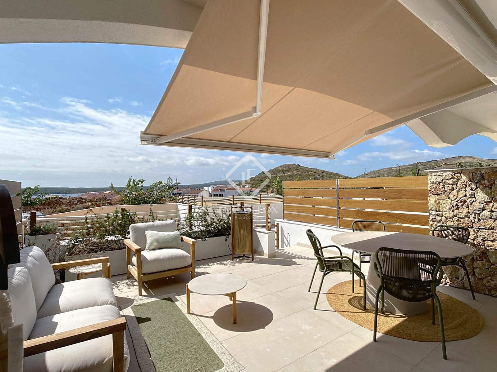 4 soverom Villa til salgs i Es Mercadal med svømmebasseng garasje - € 970 000 (Ref: 9129019)