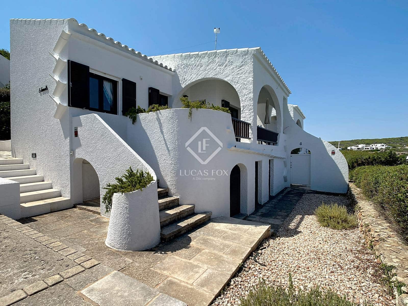 2 sypialnia Willa na sprzedaż w Ciutadella de Menorca z garażem - 1 290 000 € (Ref: 9130185)