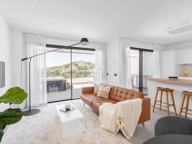 2 Zimmer Apartment zu verkaufen in Estepona mit Pool Garage - 650.000 € (Ref: 9131153)