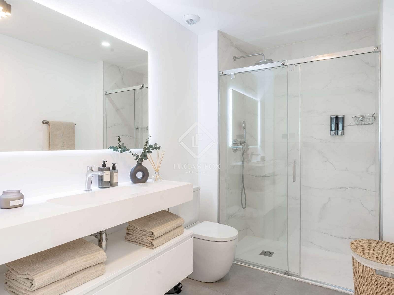 2 Zimmer Apartment zu verkaufen in Estepona mit Pool Garage - 650.000 € (Ref: 9131153)