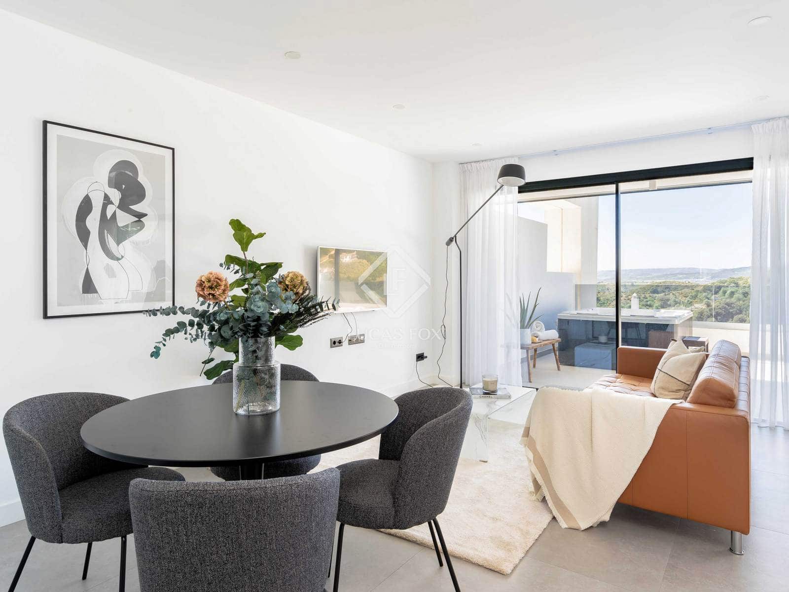 2 Zimmer Apartment zu verkaufen in Estepona mit Pool Garage - 650.000 € (Ref: 9131153)