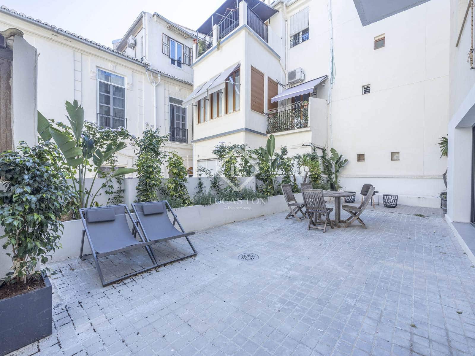 1 soveværelse Kontor til leje i Valencia by - € 2.000 (Ref: 9131154)