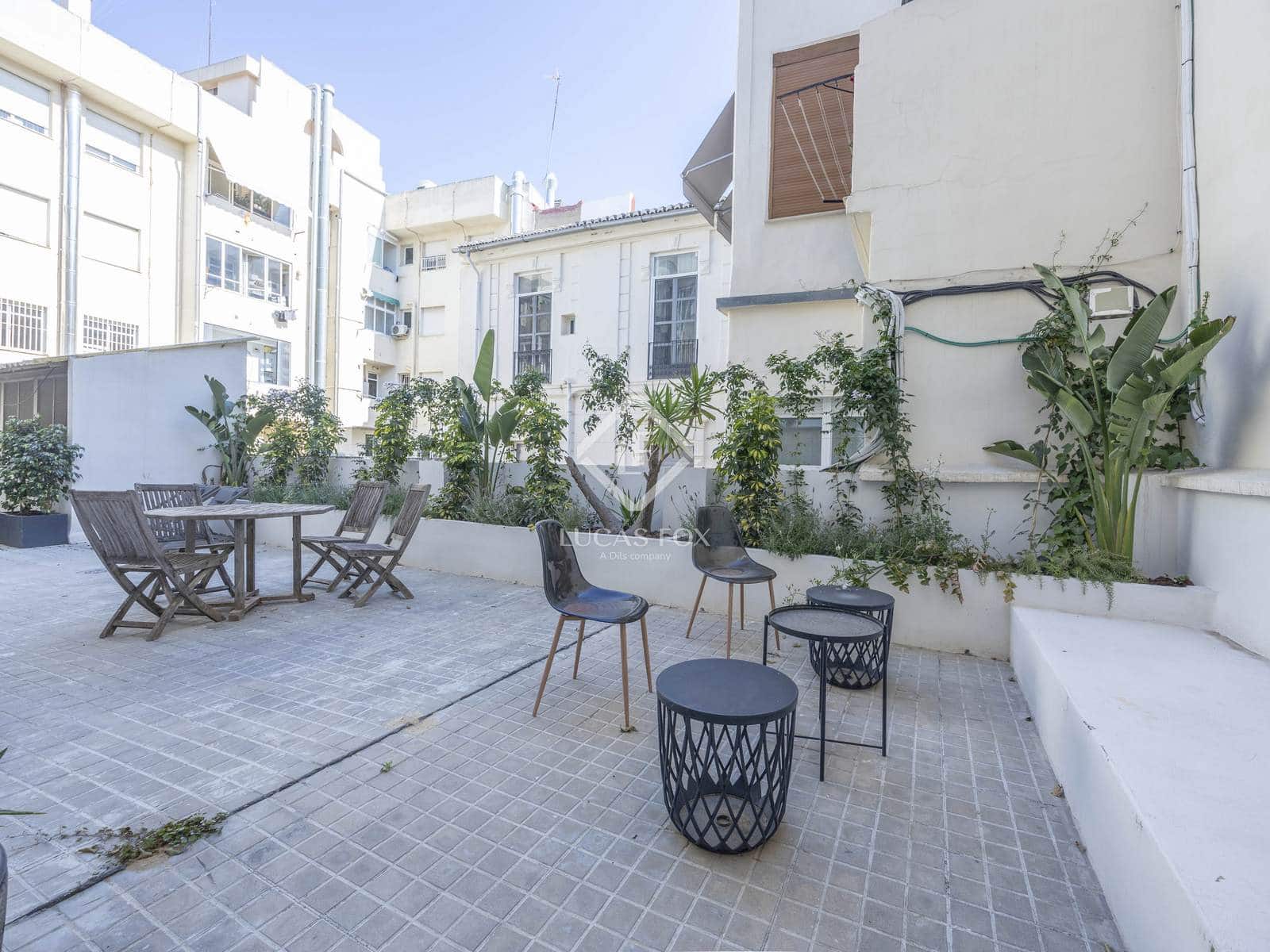 1 soveværelse Kontor til leje i Valencia by - € 2.000 (Ref: 9131154)