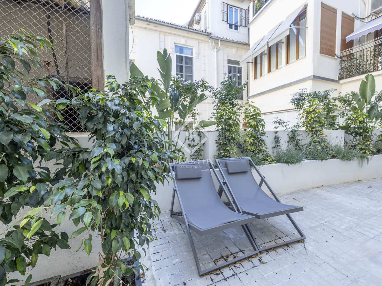 1 soveværelse Kontor til leje i Valencia by - € 2.000 (Ref: 9131154)