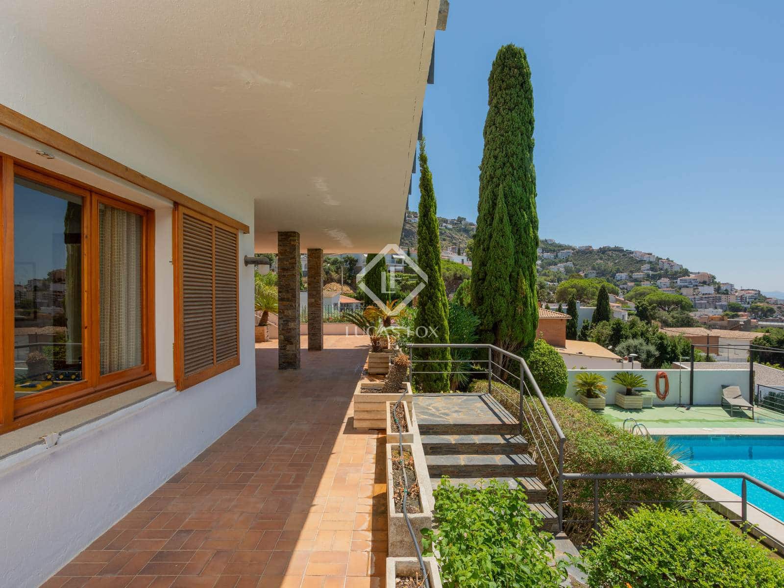 6 soverom Villa til salgs i Roses med svømmebasseng garasje - € 2 500 000 (Ref: 9133095)