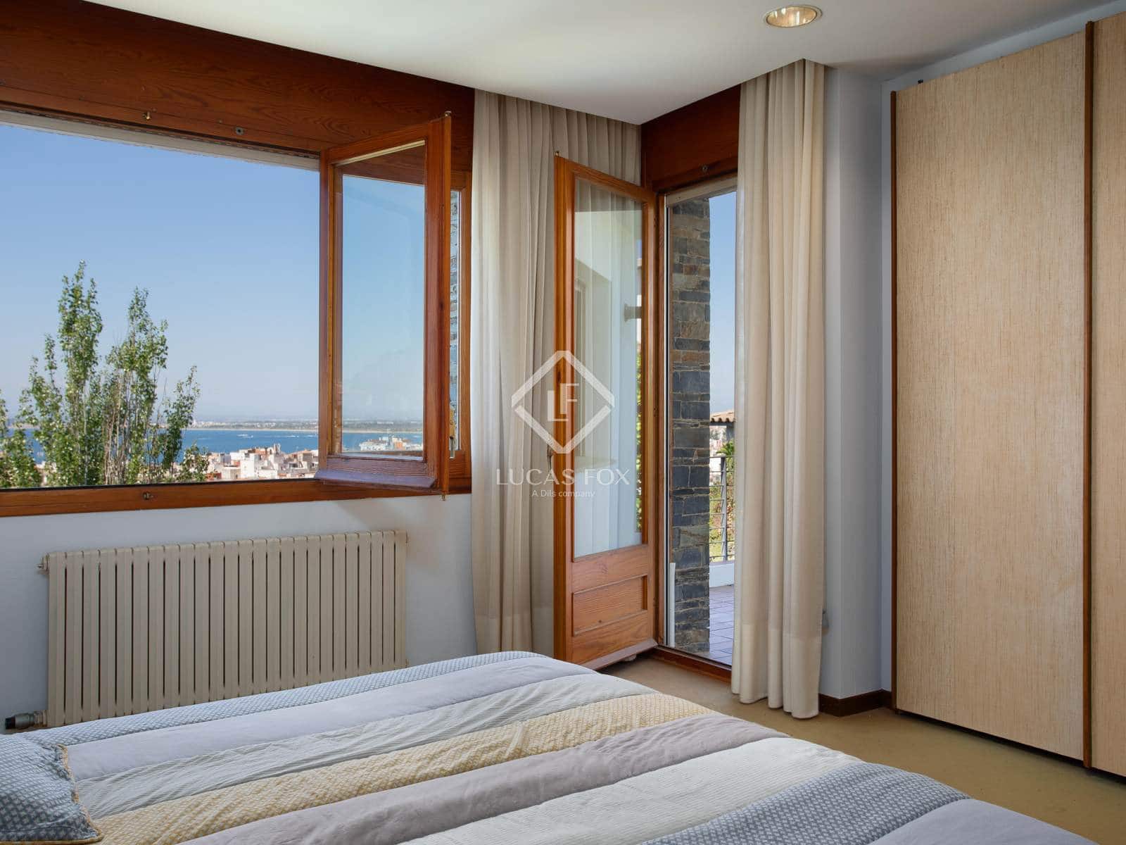 6 soverom Villa til salgs i Roses med svømmebasseng garasje - € 2 500 000 (Ref: 9133095)