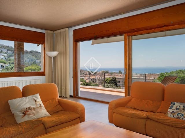 6 slaapkamer Villa te koop in Roses met zwembad garage - € 2.500.000 (Ref: 9133095)