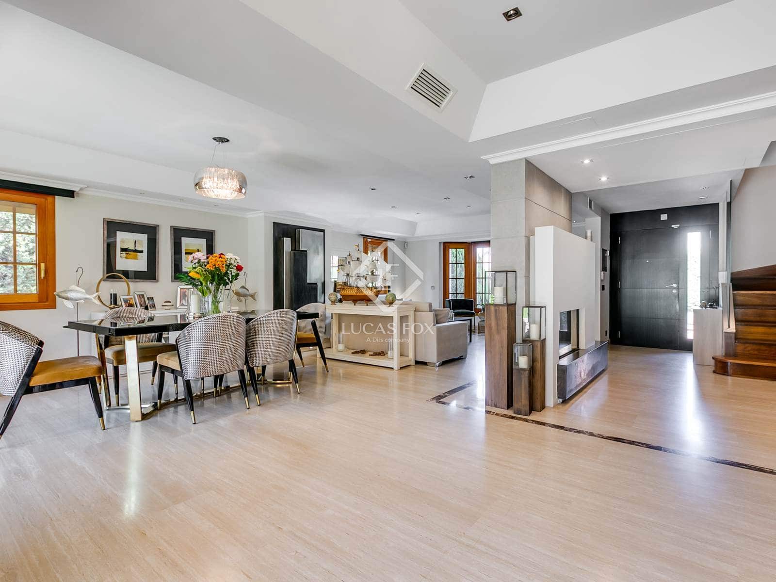 5 soveværelse Villa til salg i Las Rozas de Madrid med swimmingpool garage - € 1.699.000 (Ref: 9133356)