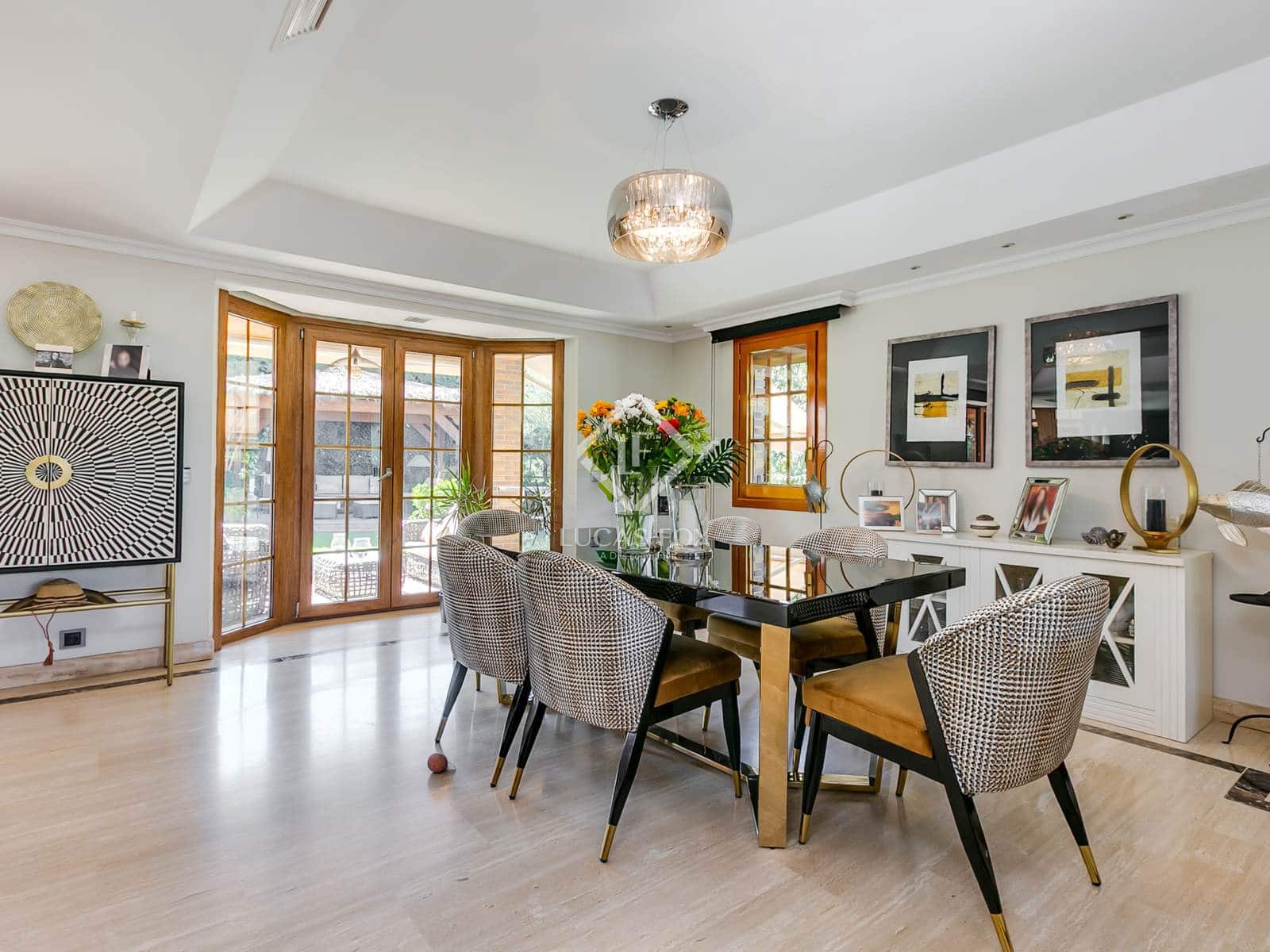 5 soveværelse Villa til salg i Las Rozas de Madrid med swimmingpool garage - € 1.699.000 (Ref: 9133356)