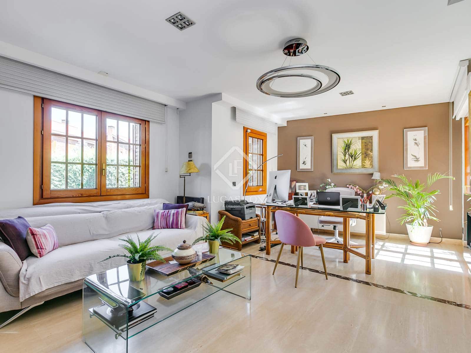 5 soveværelse Villa til salg i Las Rozas de Madrid med swimmingpool garage - € 1.699.000 (Ref: 9133356)