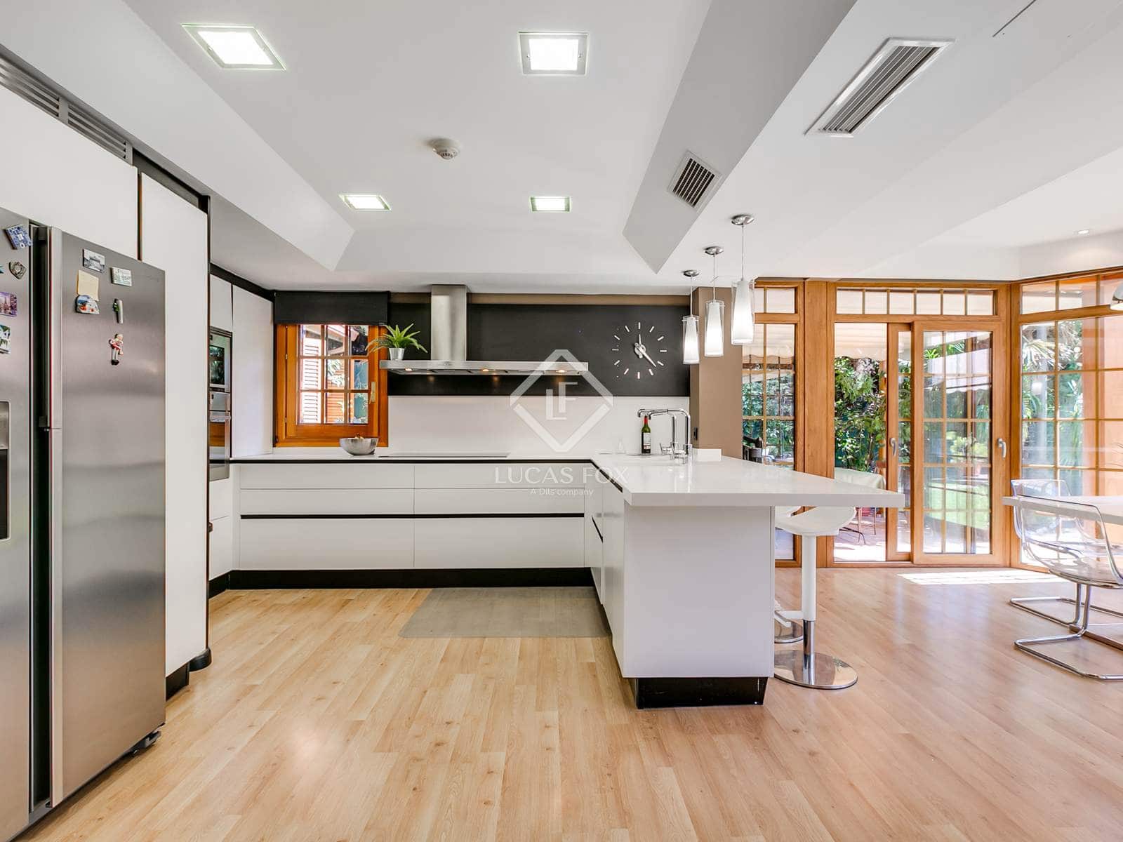 5 soveværelse Villa til salg i Las Rozas de Madrid med swimmingpool garage - € 1.699.000 (Ref: 9133356)