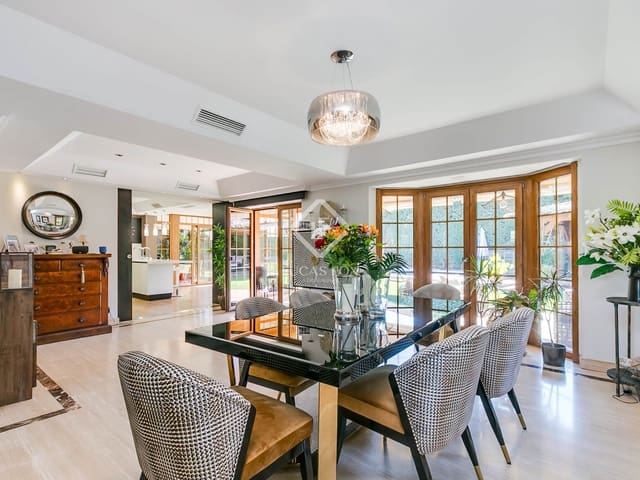 5 bedroom Villa for sale in Las Rozas de Madrid with pool garage - € 1,699,000 (Ref: 9133356)