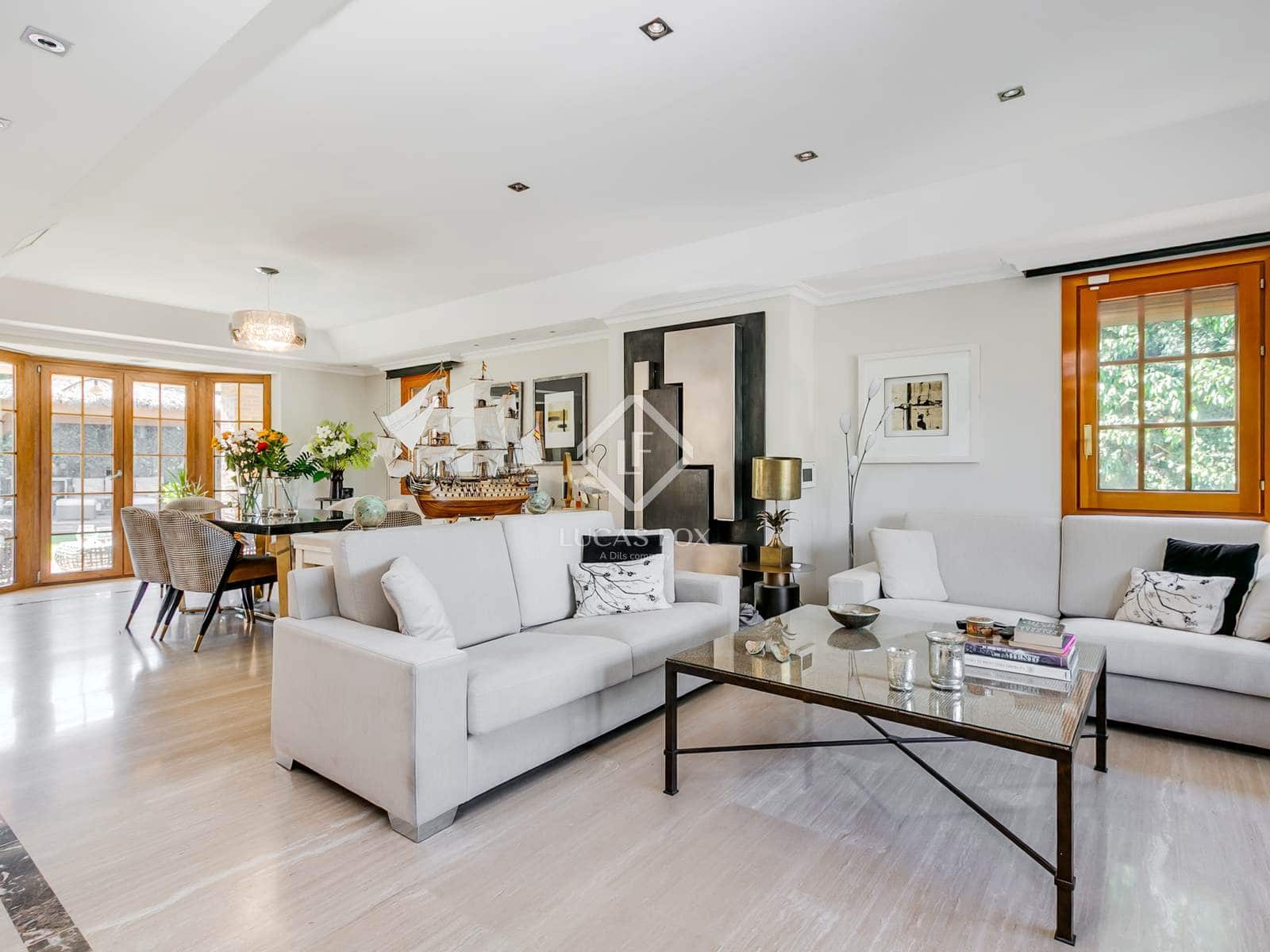 5 soveværelse Villa til salg i Las Rozas de Madrid med swimmingpool garage - € 1.699.000 (Ref: 9133356)