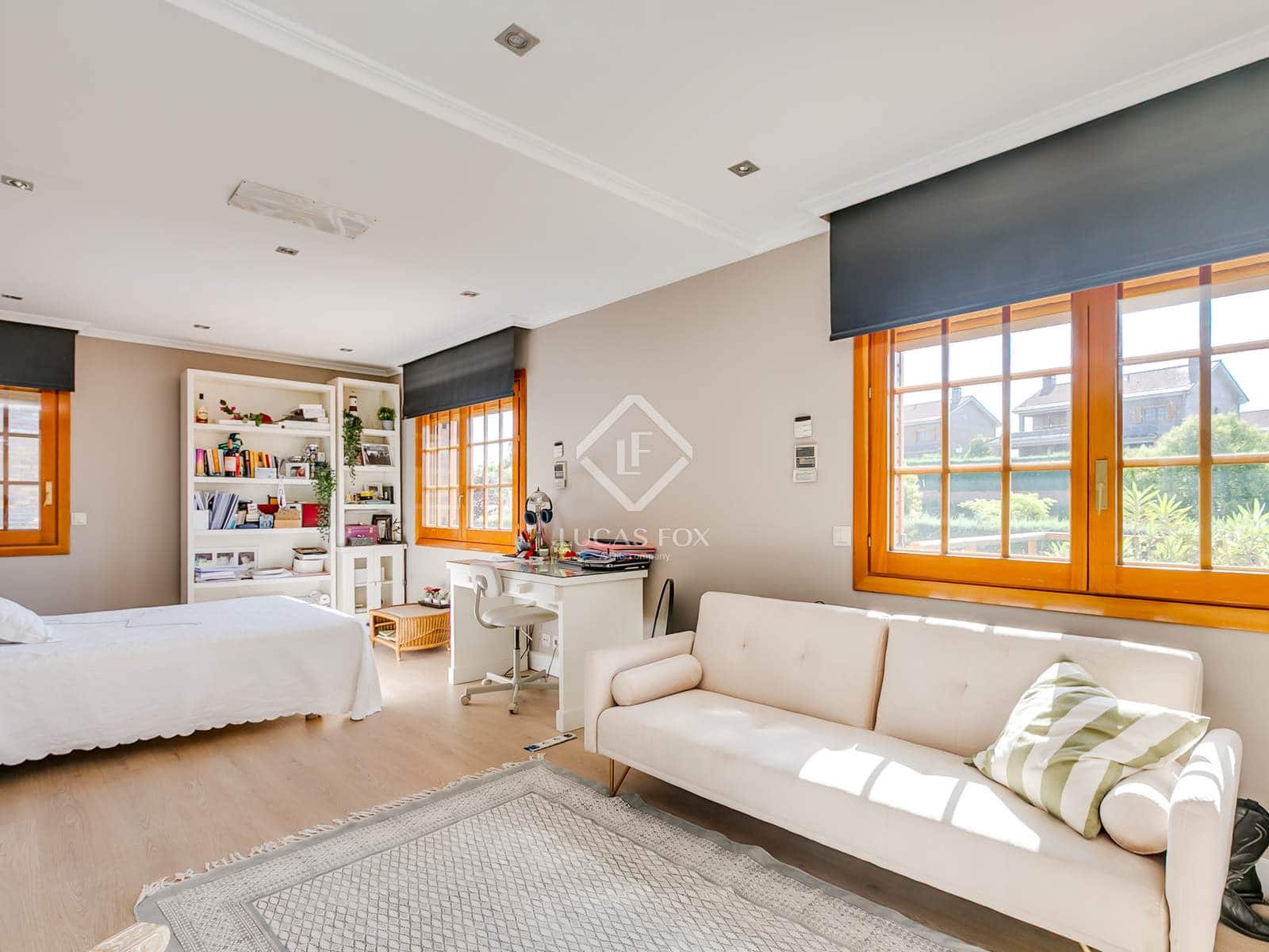 5 soveværelse Villa til salg i Las Rozas de Madrid med swimmingpool garage - € 1.699.000 (Ref: 9133356)