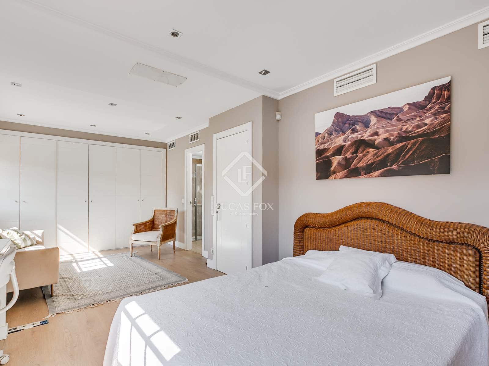 5 soveværelse Villa til salg i Las Rozas de Madrid med swimmingpool garage - € 1.699.000 (Ref: 9133356)