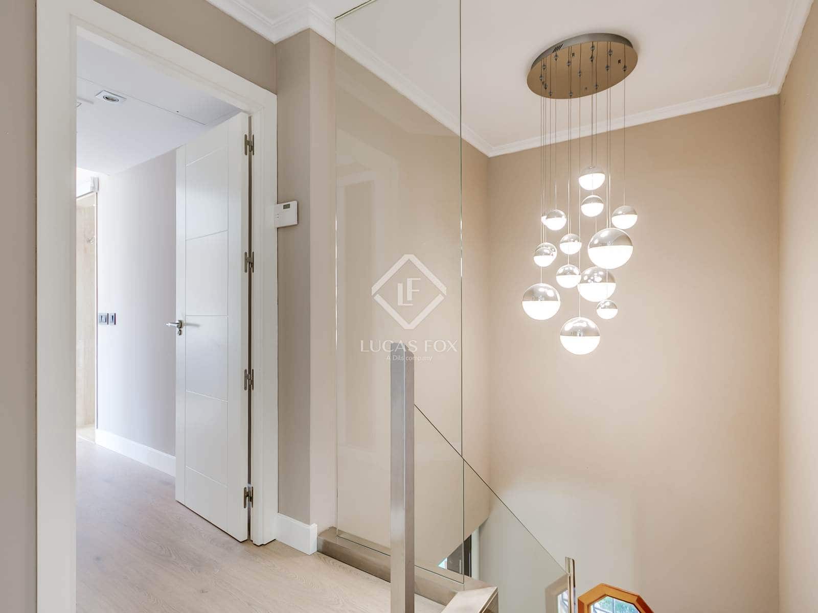 5 soveværelse Villa til salg i Las Rozas de Madrid med swimmingpool garage - € 1.699.000 (Ref: 9133356)