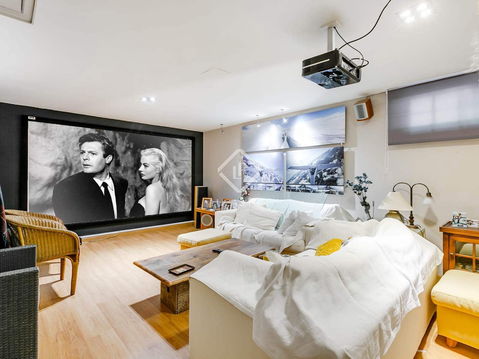 5 soveværelse Villa til salg i Las Rozas de Madrid med swimmingpool garage - € 1.699.000 (Ref: 9133356)