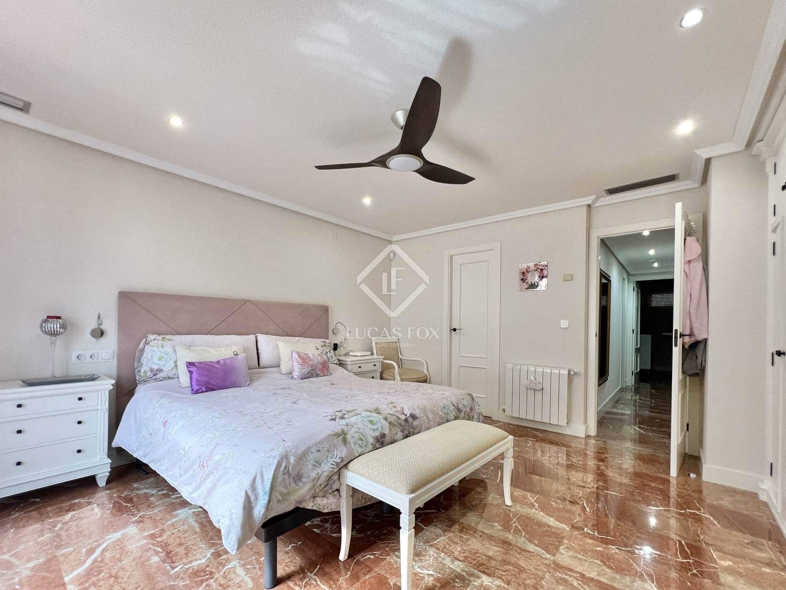 3 slaapkamer Penthouse te koop in Alicante stad met garage - € 490.000 (Ref: 9133640)