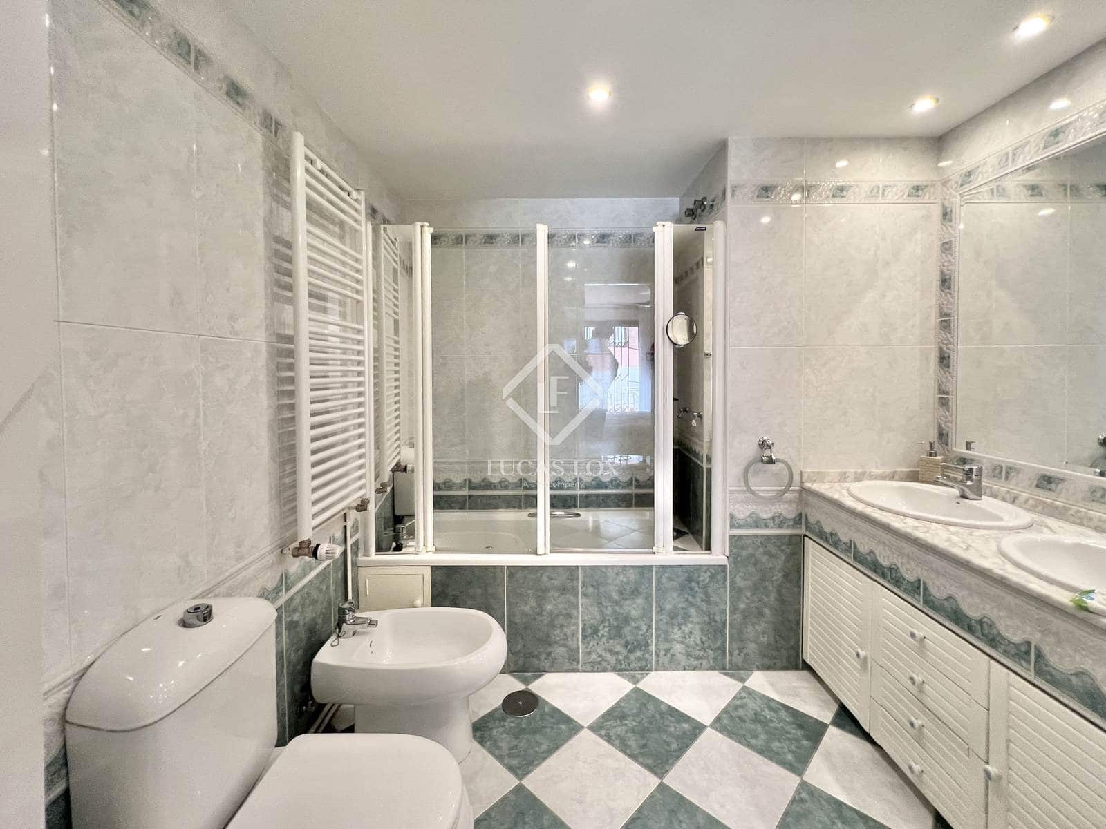 3 slaapkamer Penthouse te koop in Alicante stad met garage - € 490.000 (Ref: 9133640)