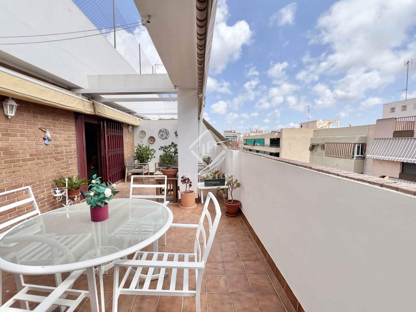 3 slaapkamer Penthouse te koop in Alicante stad met garage - € 490.000 (Ref: 9133640)