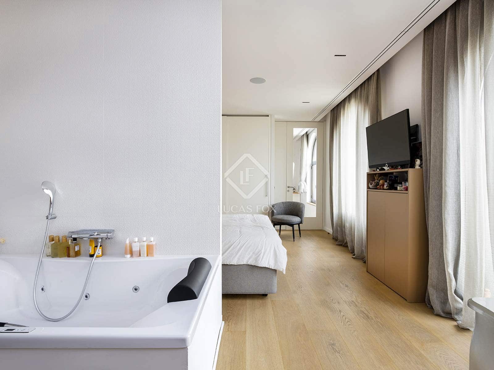 4 Zimmer Penthouse zu vermieten in Barcelona Stadt mit Garage - 12.000 € (Ref: 9133751)