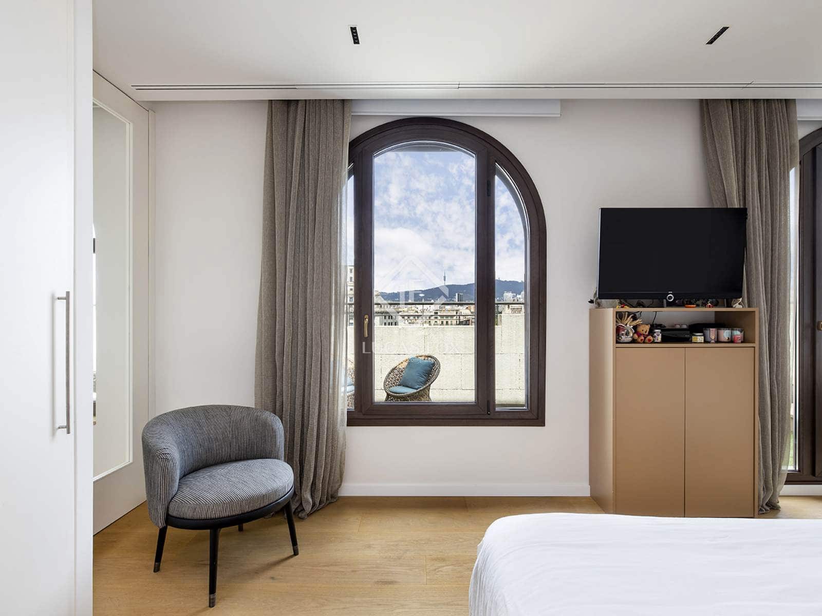 4 Zimmer Penthouse zu vermieten in Barcelona Stadt mit Garage - 12.000 € (Ref: 9133751)