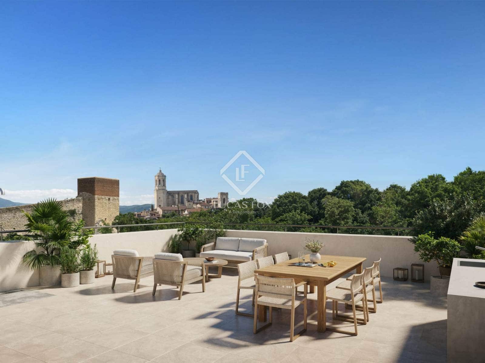 3 soveværelse Penthouse til salg i Girona by med garage - € 900.000 (Ref: 9133752)