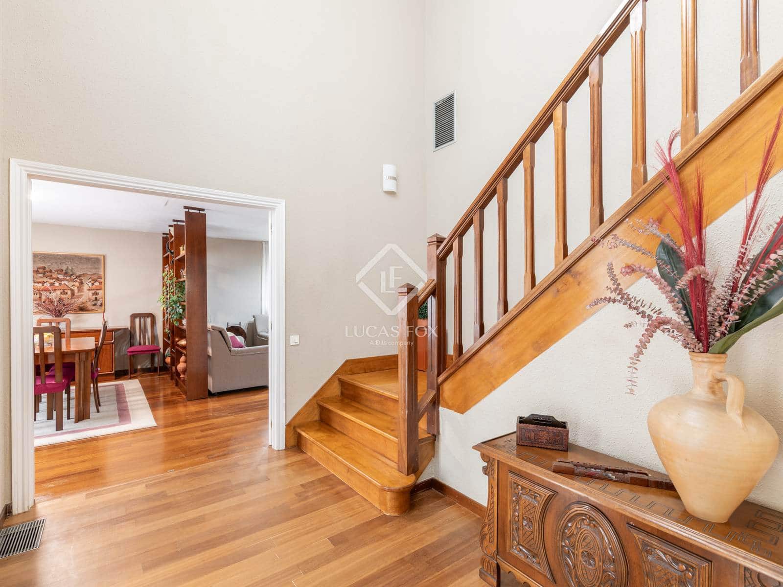 5 soveværelse Villa til salg i Sant Cugat del Valles med garage - € 1.100.000 (Ref: 9133807)