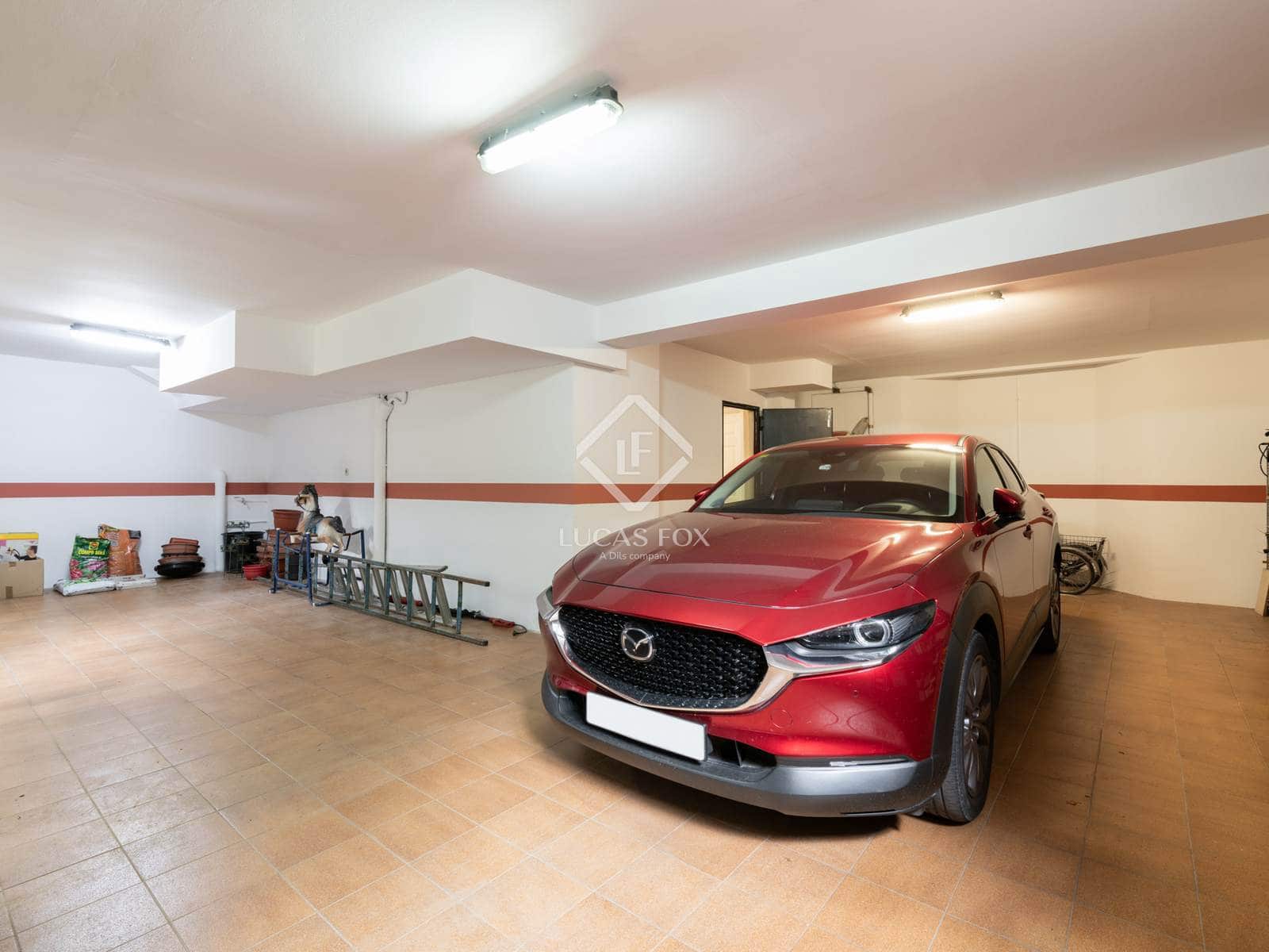 5 soveværelse Villa til salg i Sant Cugat del Valles med garage - € 1.100.000 (Ref: 9133807)