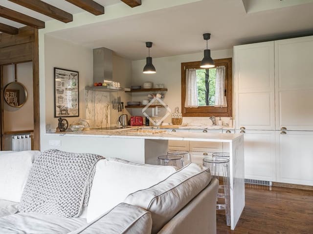 3 soveværelse Villa til salg i Fontanals de Cerdanya med garage - € 540.000 (Ref: 9135113)
