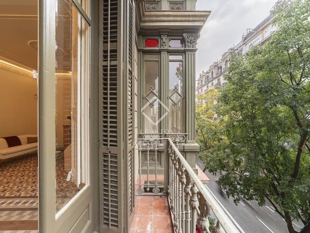 3 slaapkamer Appartement te koop in Barcelona stad - € 1.450.000 (Ref: 9136156)