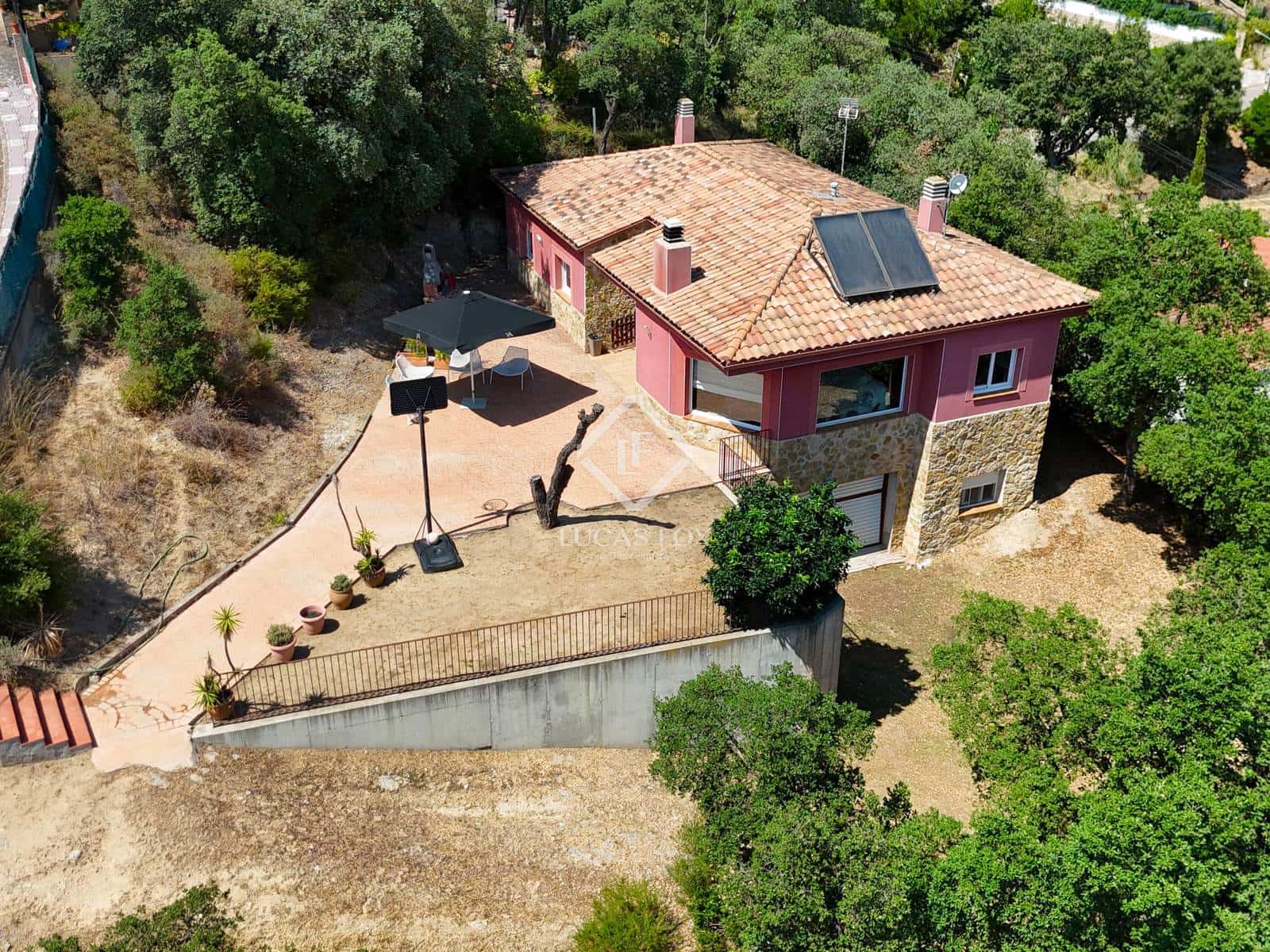 4 soveværelse Villa til salg i Santa Cristina d'Aro med garage - € 399.000 (Ref: 9136159)