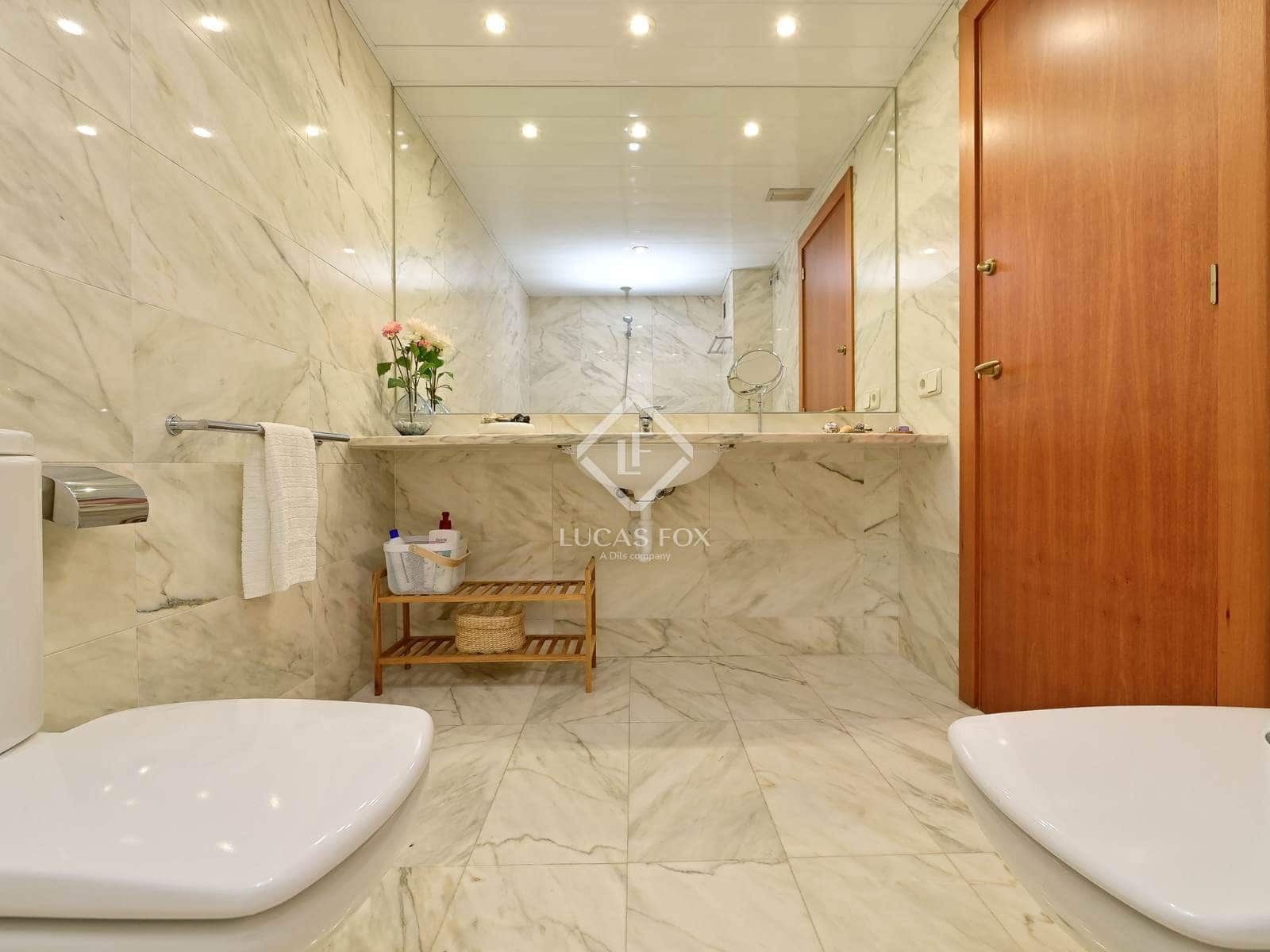 3 soveværelse Lejlighed til salg i Platja d'Aro med swimmingpool garage - € 595.000 (Ref: 9136160)