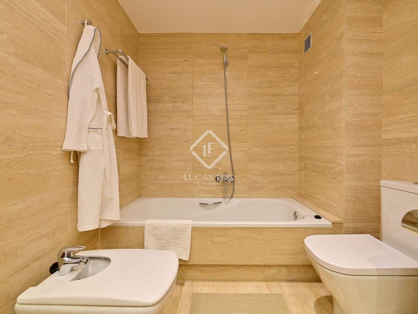 3 soveværelse Lejlighed til salg i Platja d'Aro med swimmingpool garage - € 595.000 (Ref: 9136160)